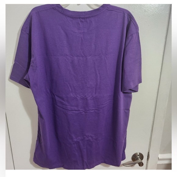 Two New Women's t-shirts - Picture 7 of 7